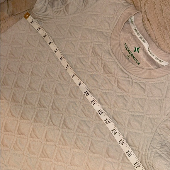 TUCKERNUCK Sport Tan Puff Sleeve Campbell Pullover Small light khaki rare color - Picture 5 of 9